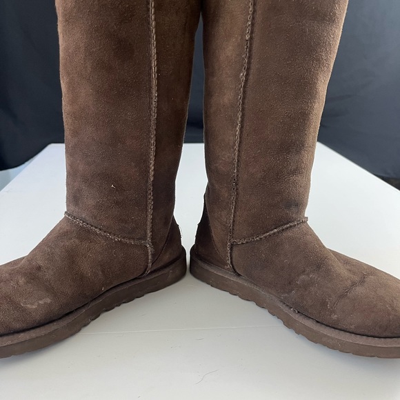 Ugg classic boots - Picture 4 of 8